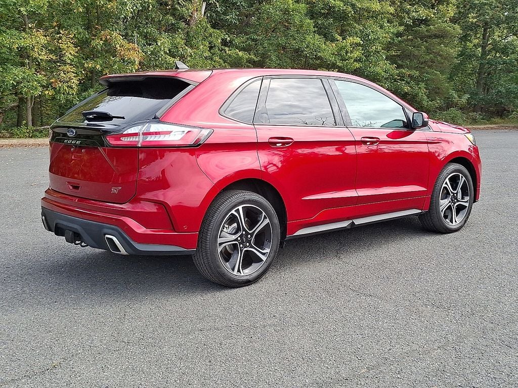 2022 Ford Edge ST