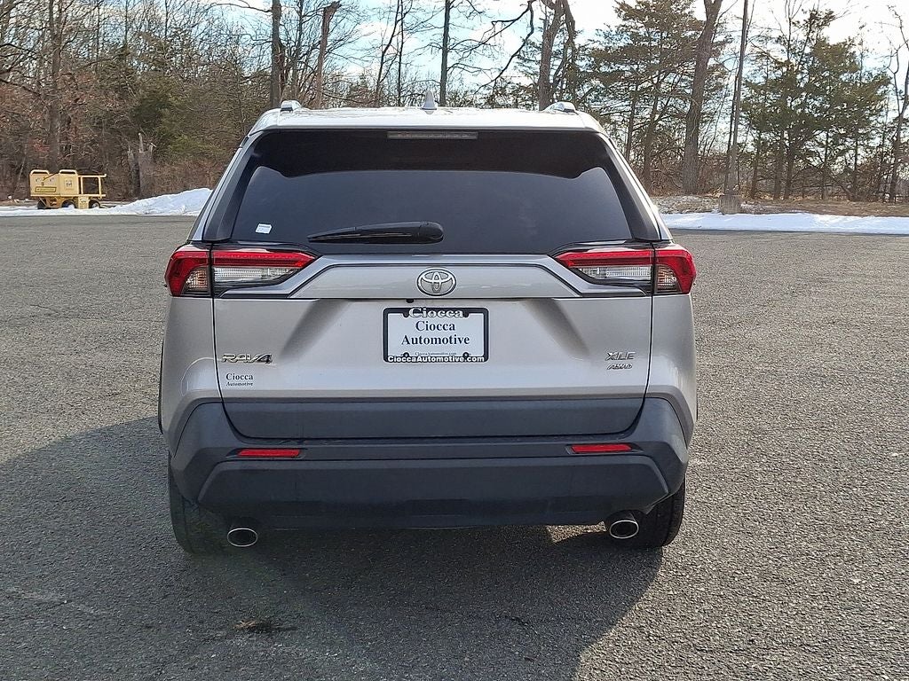 2021 Toyota RAV4 XLE