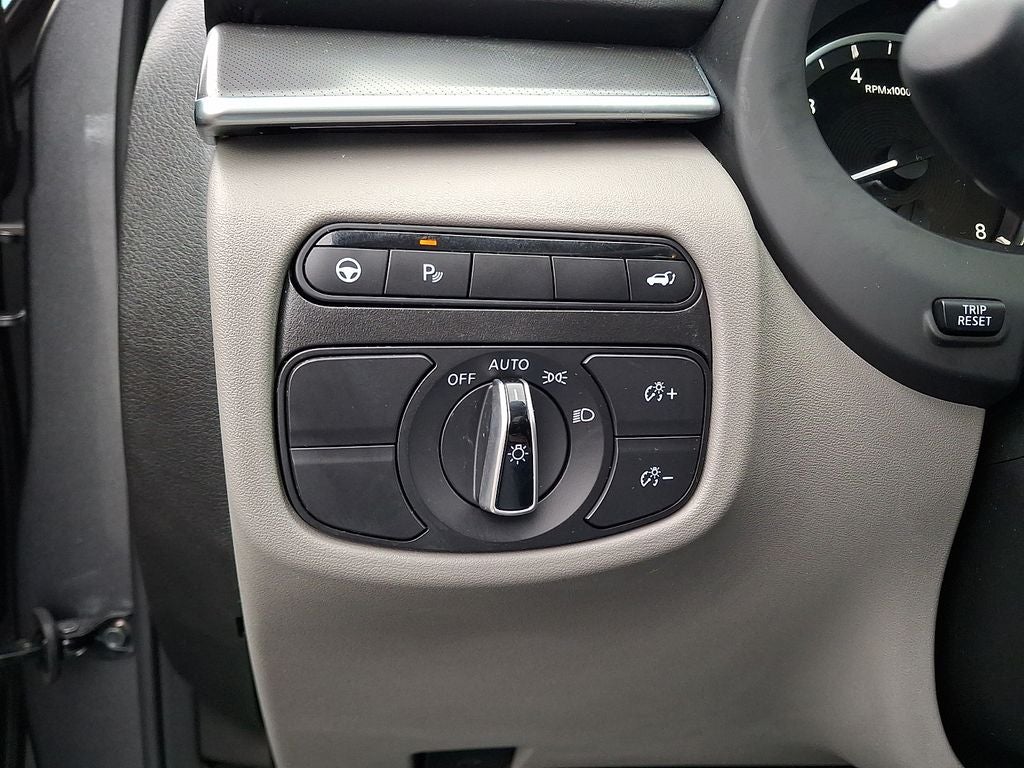 2023 INFINITI QX50 LUXE AWD