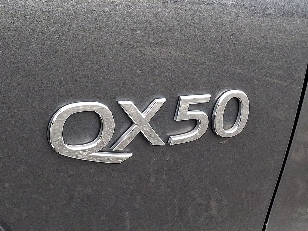 2023 INFINITI QX50 LUXE AWD