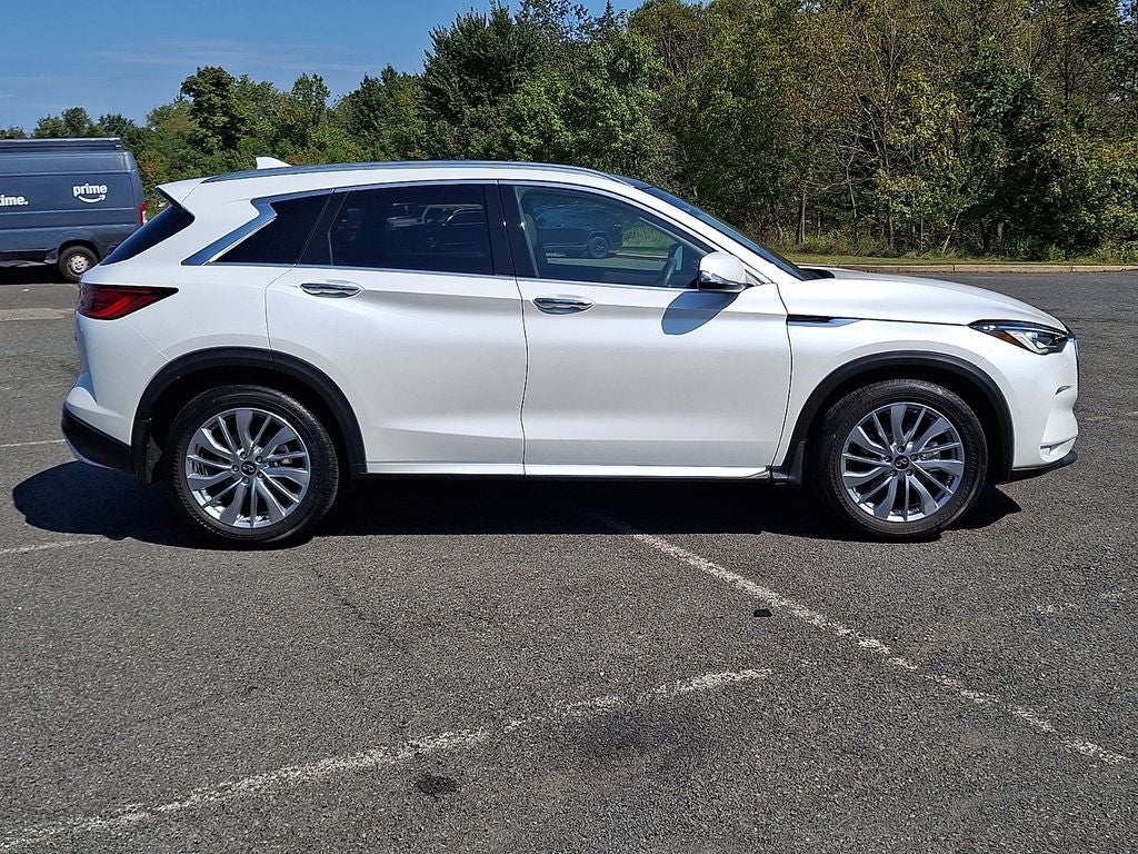 2023 INFINITI QX50 LUXE AWD
