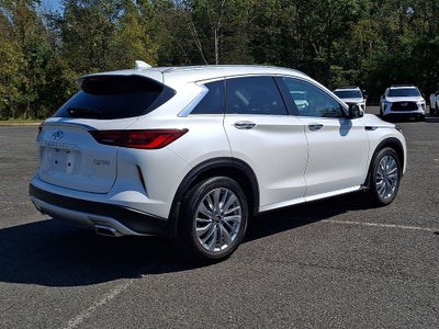 2023 INFINITI QX50 LUXE AWD