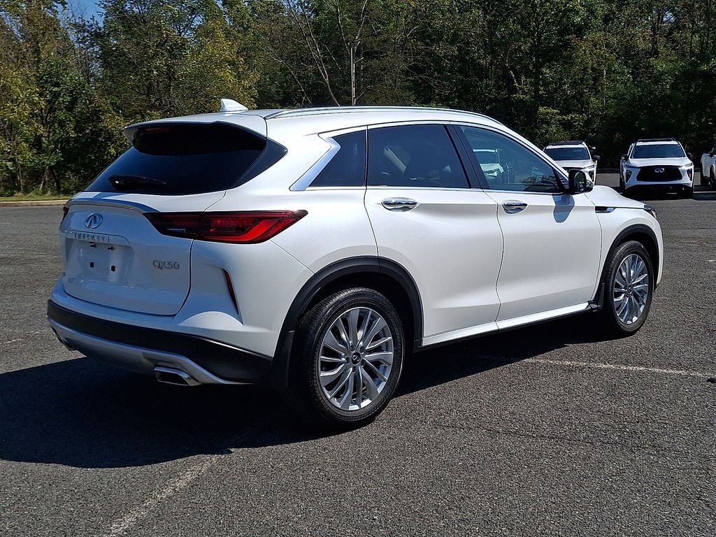 2023 INFINITI QX50 LUXE AWD