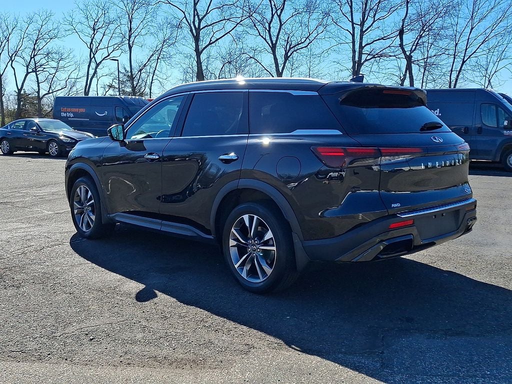 2023 INFINITI QX60 LUXE AWD