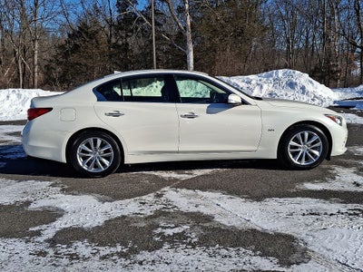 2017 INFINITI Q50 Premium AWD