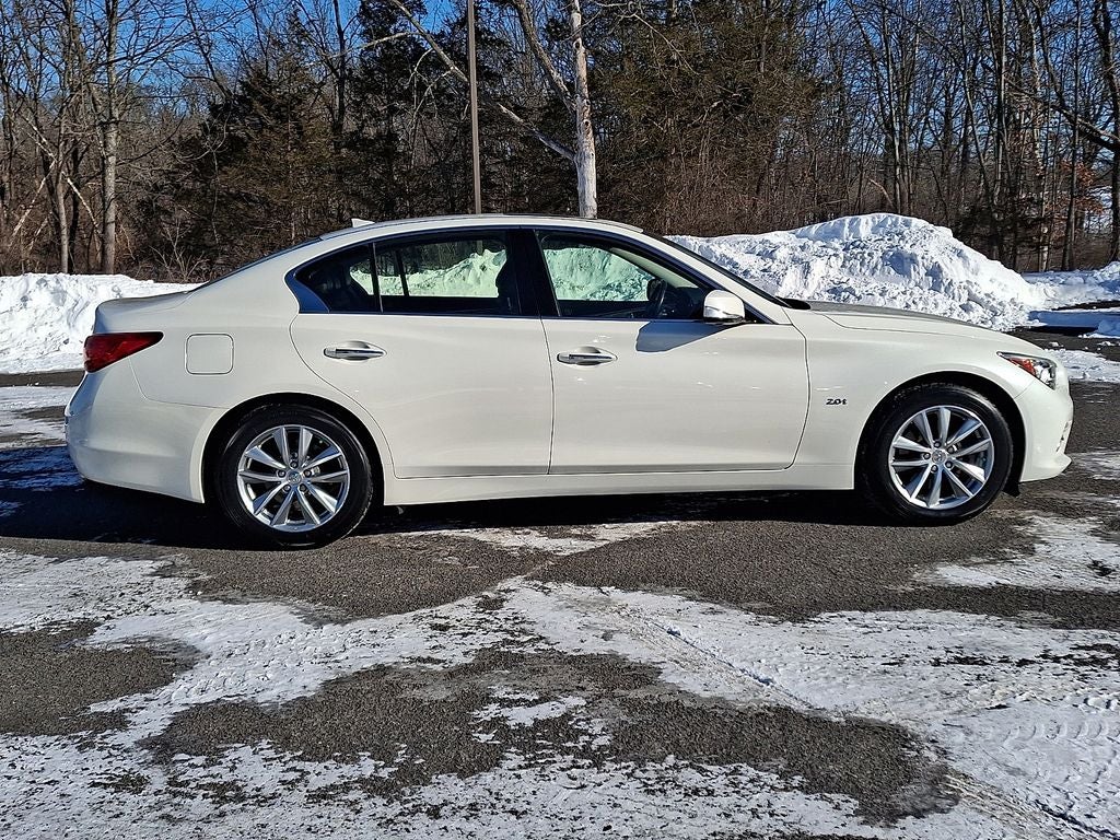 2017 INFINITI Q50 Premium AWD
