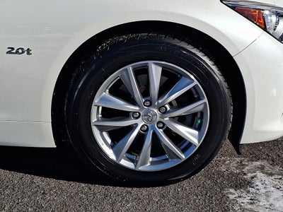 2017 INFINITI Q50 Premium AWD