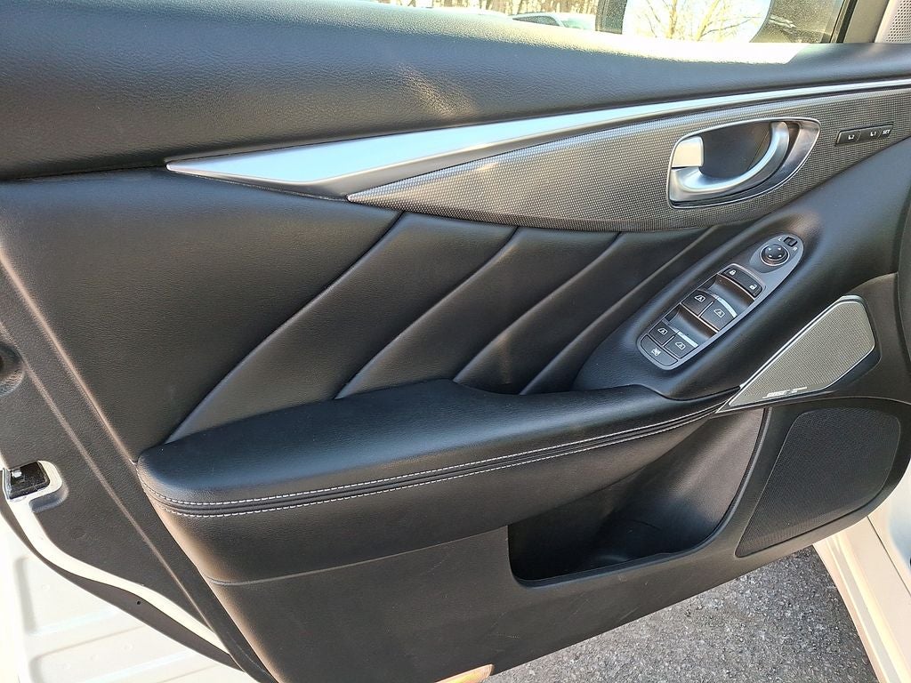 2017 INFINITI Q50 Premium AWD