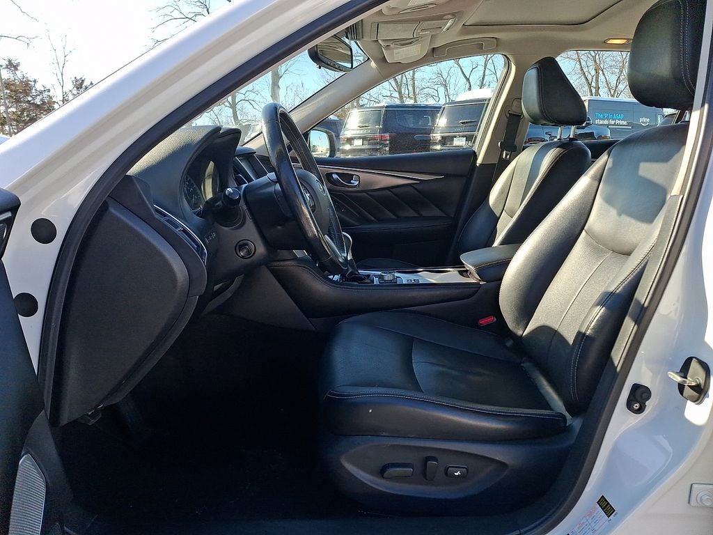 2017 INFINITI Q50 Premium AWD