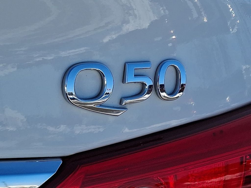 2017 INFINITI Q50 Premium AWD