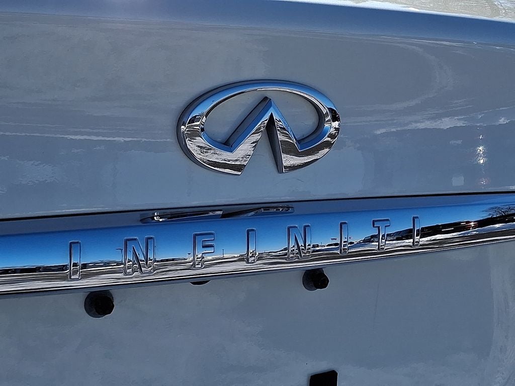 2017 INFINITI Q50 Premium AWD