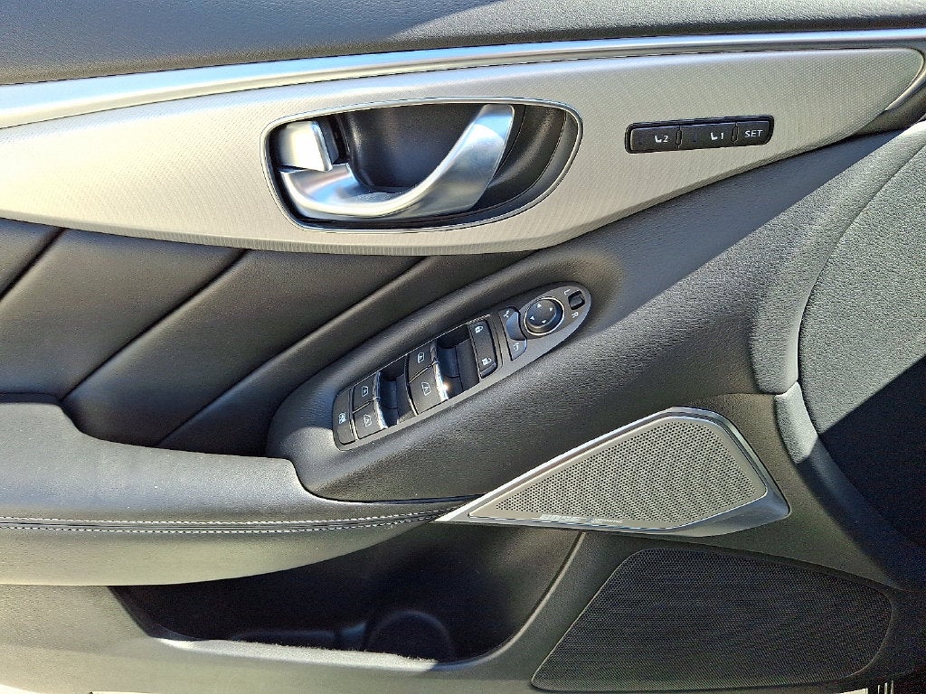 2023 INFINITI Q50 LUXE AWD
