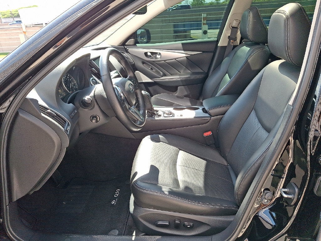 2023 INFINITI Q50 LUXE AWD