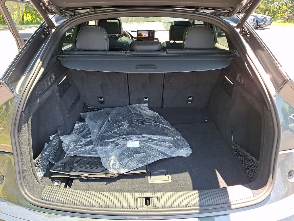 2023 Audi Q5 Sportback 45 S line Premium quattro