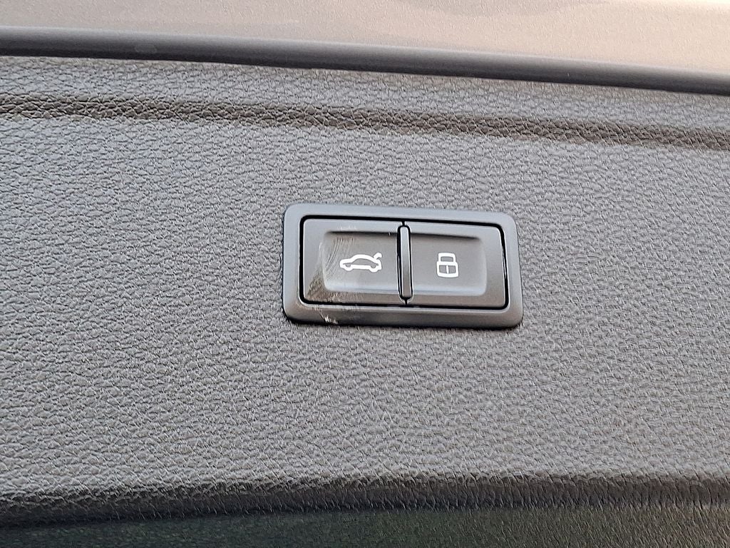 2023 Audi SQ5 Premium Plus quattro
