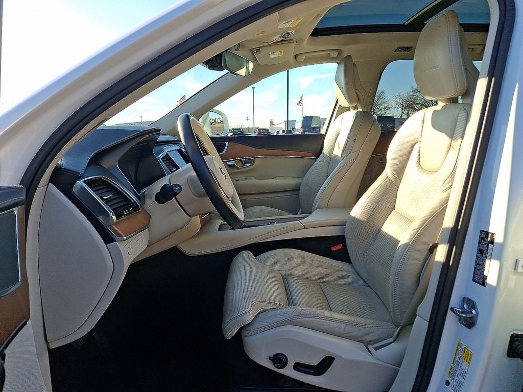 2017 Volvo XC90 T6 Inscription