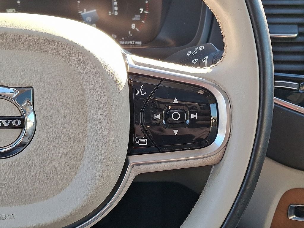 2017 Volvo XC90 T6 Inscription