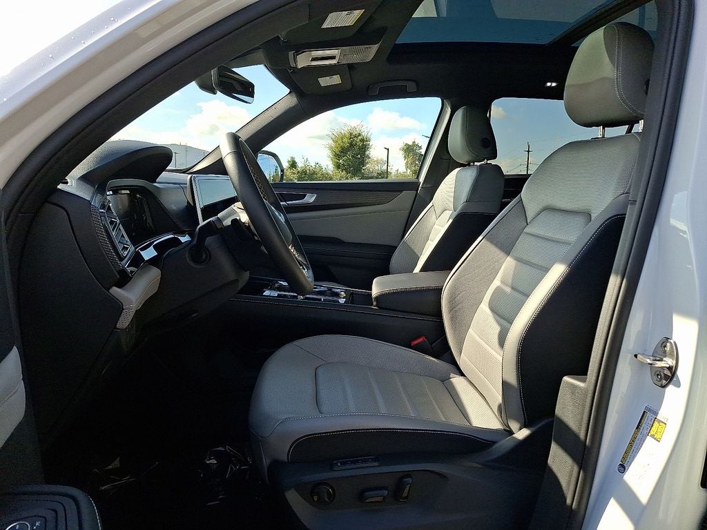 2025 Volkswagen Atlas Cross Sport 2.0T SEL