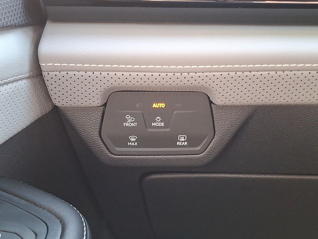 2025 Volkswagen Atlas Cross Sport 2.0T SEL