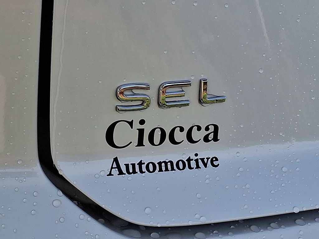 2025 Volkswagen Atlas Cross Sport 2.0T SEL