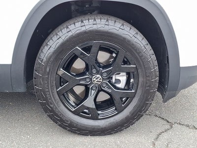 2025 Volkswagen Atlas 2.0T Peak Edition