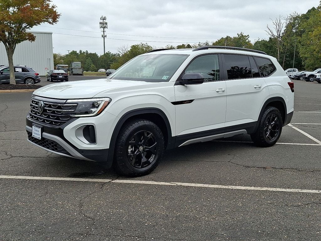 2025 Volkswagen Atlas 2.0T Peak Edition