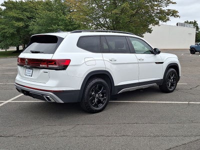 2025 Volkswagen Atlas 2.0T Peak Edition