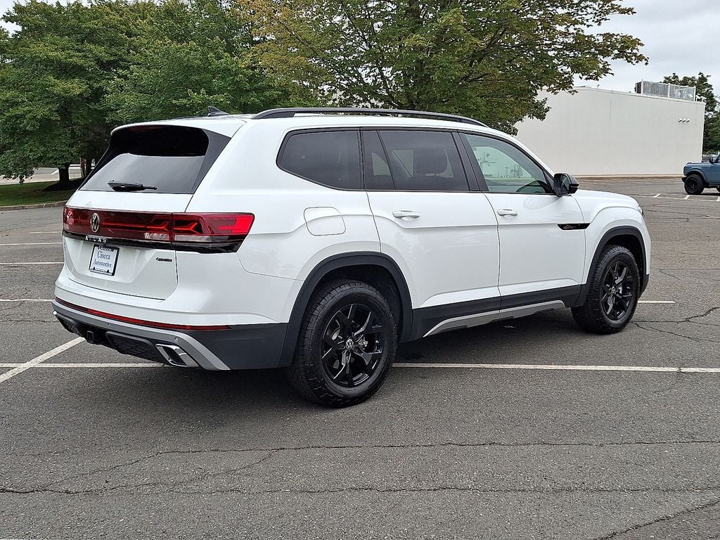 2025 Volkswagen Atlas 2.0T Peak Edition