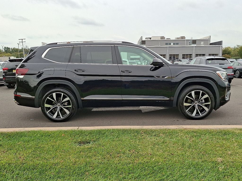 2025 Volkswagen Atlas 2.0T SEL Premium R-Line