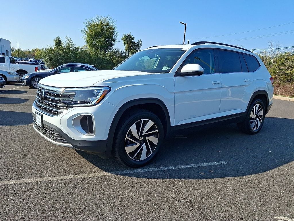 2025 Volkswagen Atlas 2.0T SE w/Technology