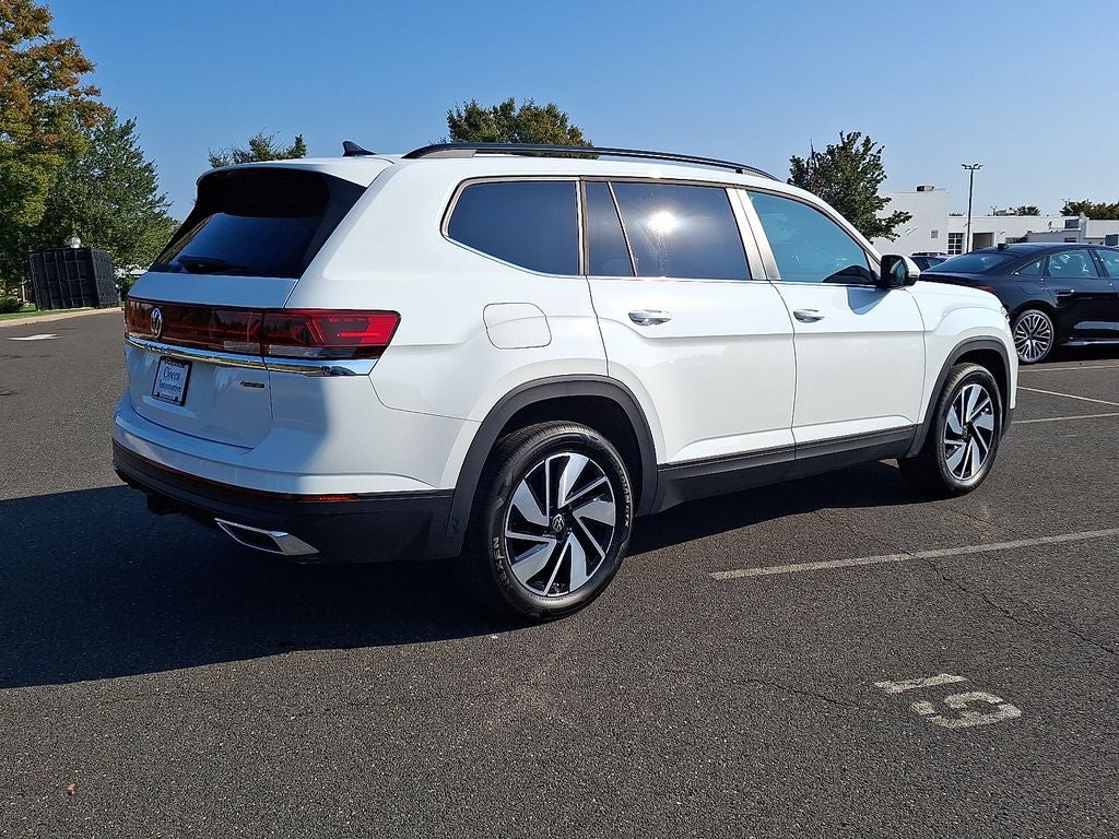 2025 Volkswagen Atlas 2.0T SE w/Technology