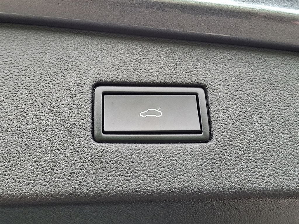 2020 Volkswagen Tiguan 2.0T SEL Premium R Line 4Motion