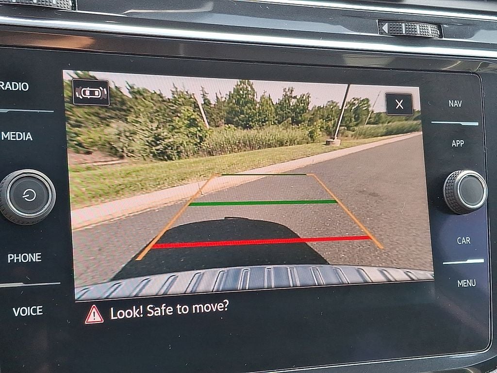 2022 Volkswagen Tiguan 2.0T SEL R-Line