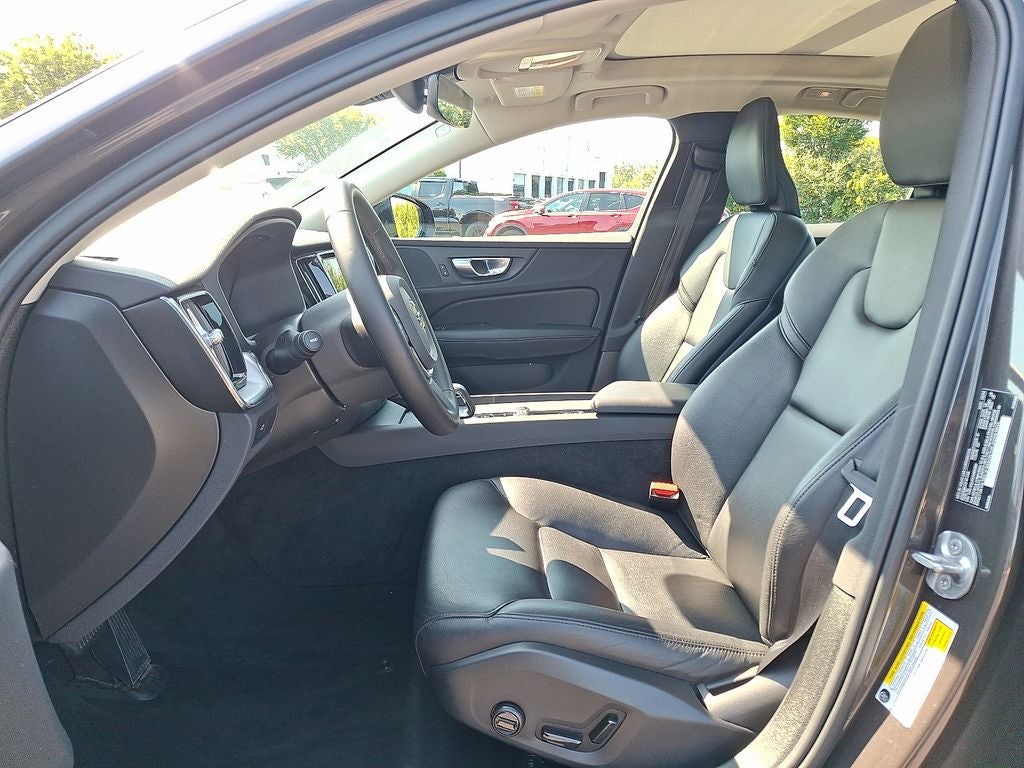 2025 Volvo S60 B5 Core