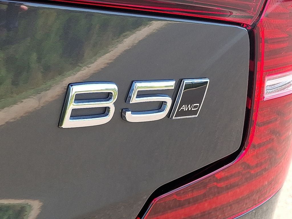 2025 Volvo S60 B5 Core