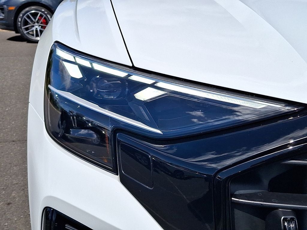 2025 Audi Q8 55 Premium Plus quattro