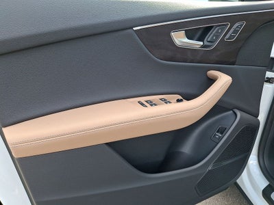 2025 Audi Q8 55 Premium Plus quattro