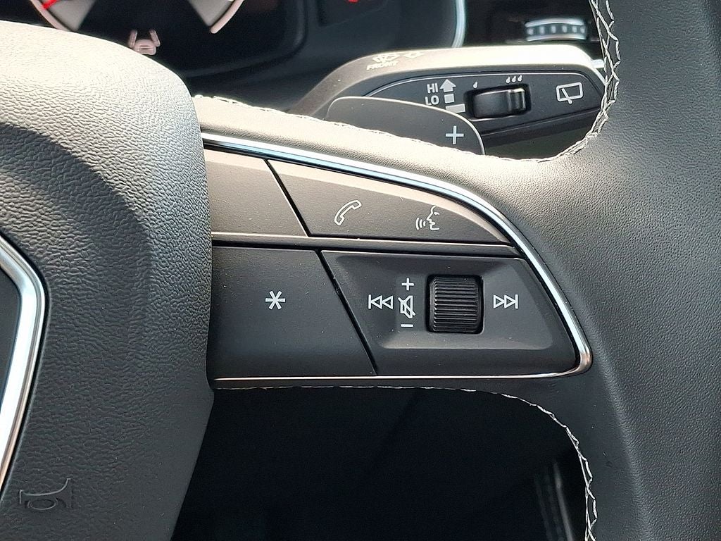 2025 Audi Q8 55 Premium Plus quattro