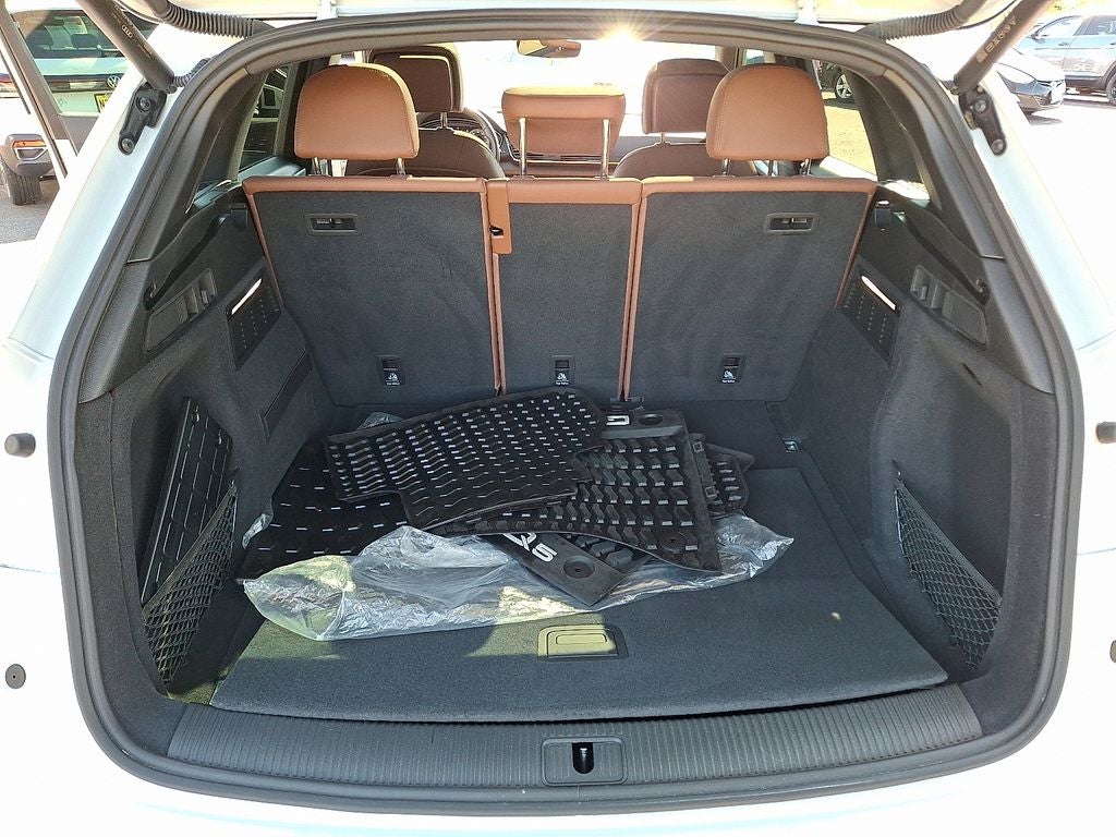 2023 Audi Q5 45 S line Premium Plus quattro