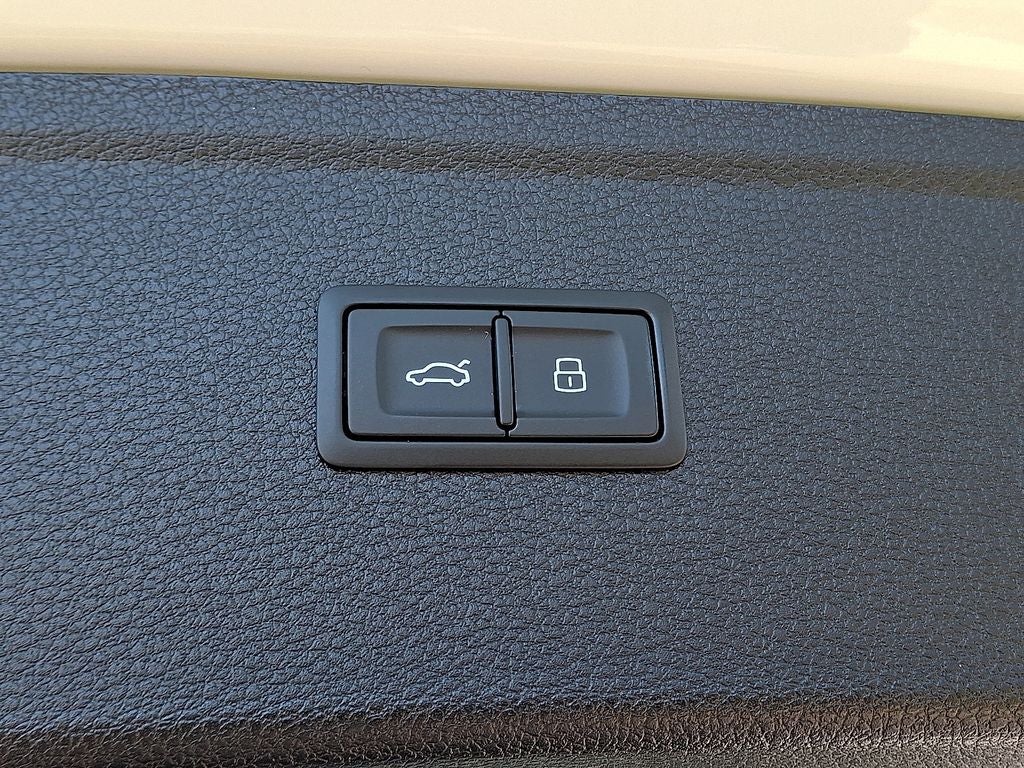 2023 Audi Q5 45 S line Premium Plus quattro