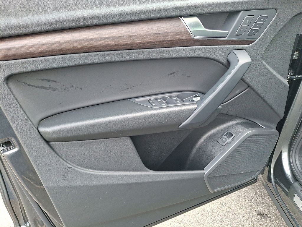 2024 Audi Q5 45 S line Premium quattro