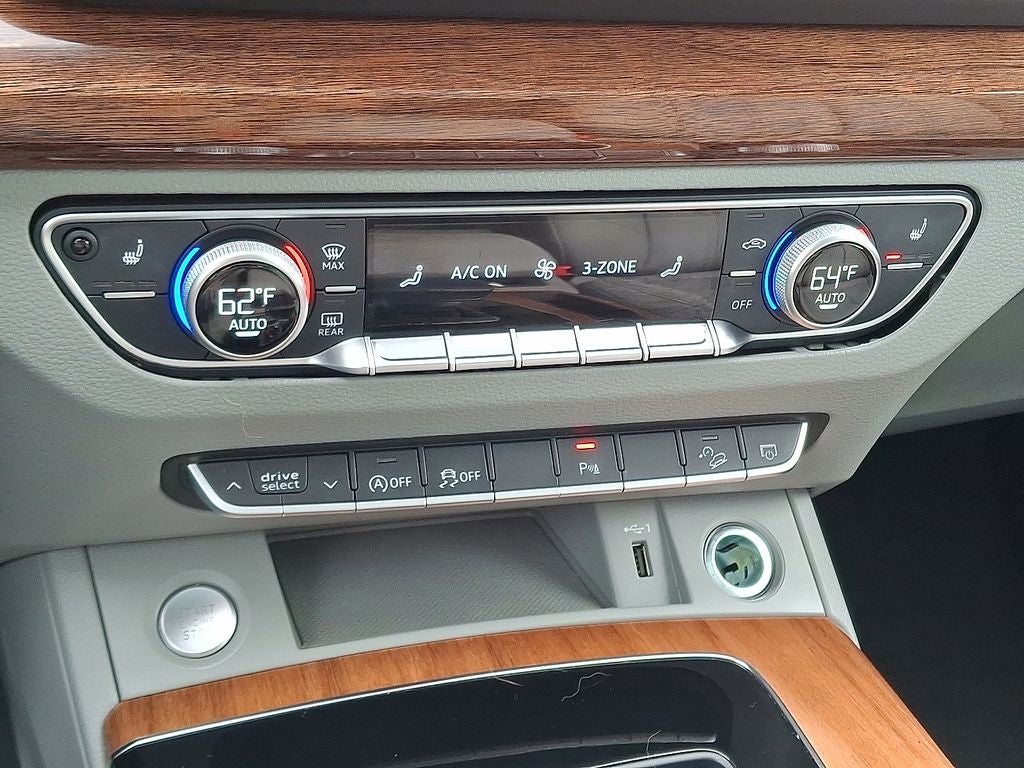 2022 Audi Q5 45 S line Premium quattro