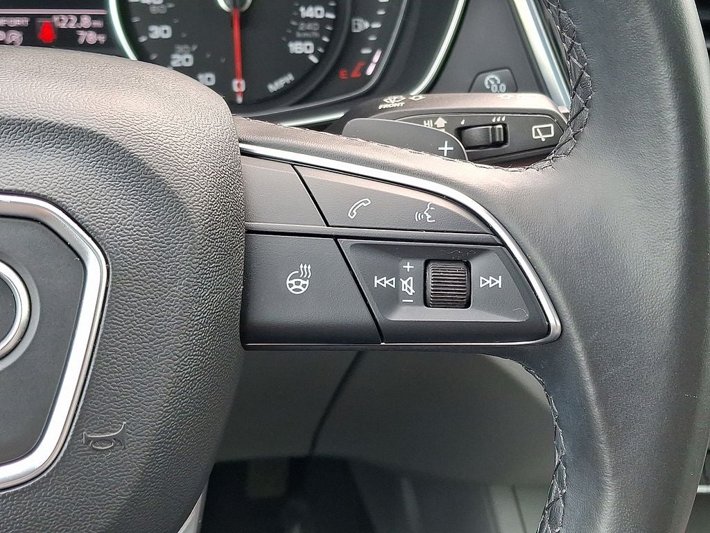 2022 Audi Q5 45 S line Premium quattro