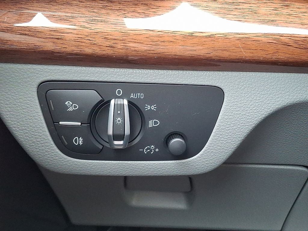 2022 Audi Q5 45 S line Premium quattro