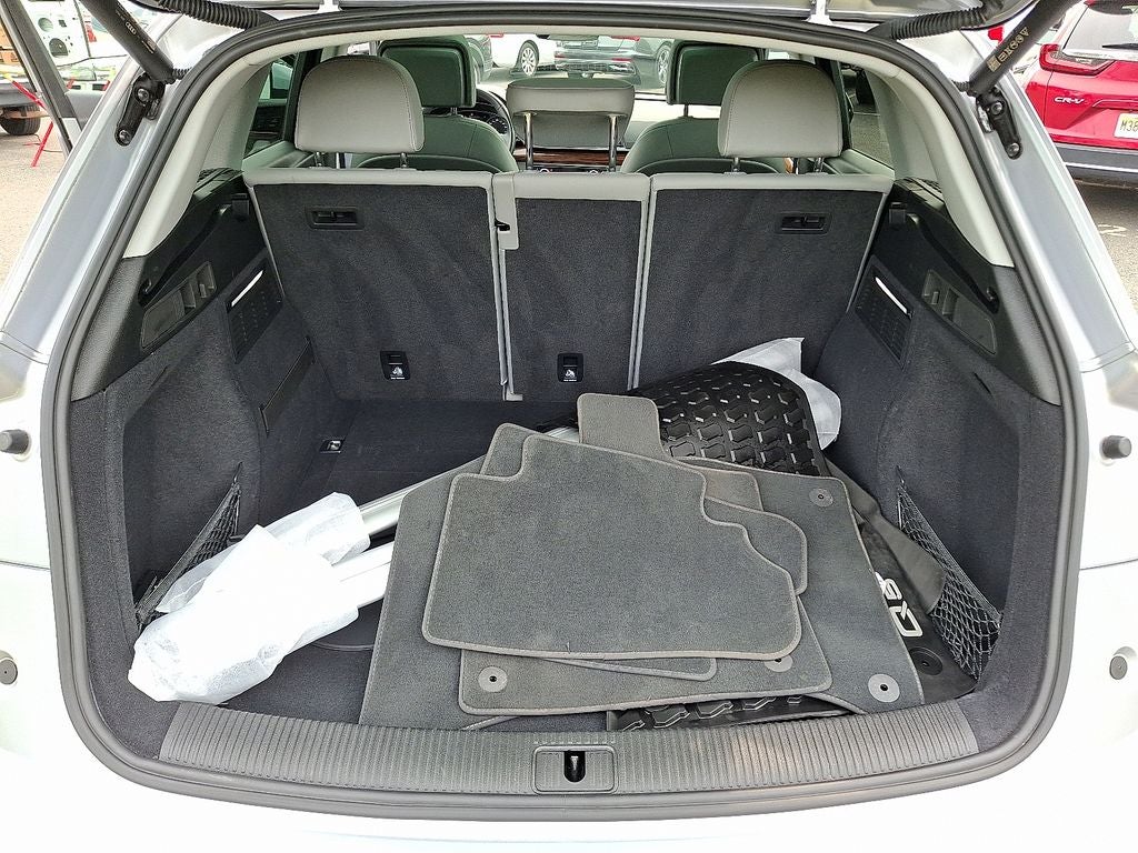 2022 Audi Q5 45 S line Premium quattro