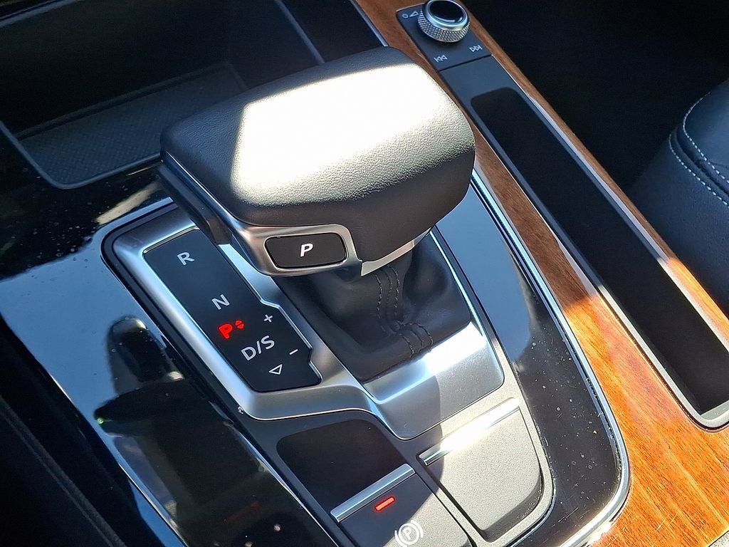 2023 Audi Q5 45 S line Premium quattro