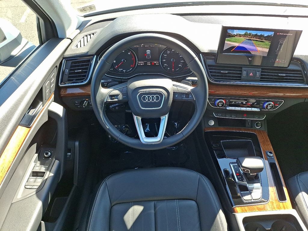 2023 Audi Q5 45 S line Premium quattro