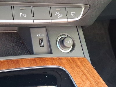 2023 Audi Q5 45 S line Premium quattro