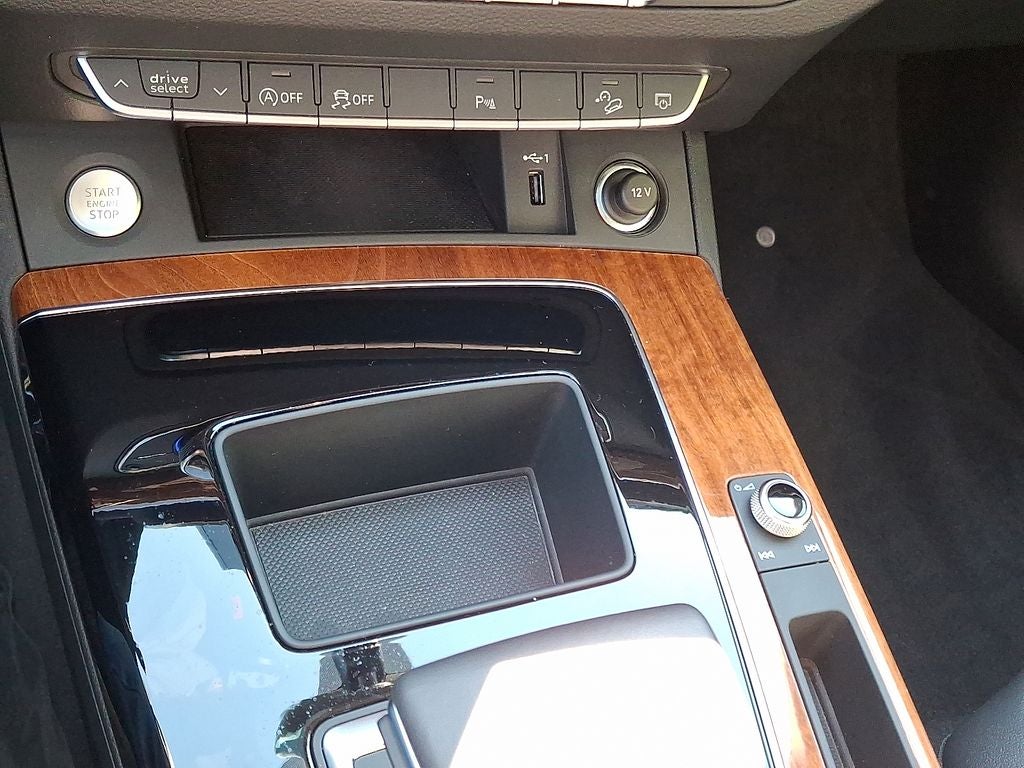 2023 Audi Q5 45 S line Premium quattro