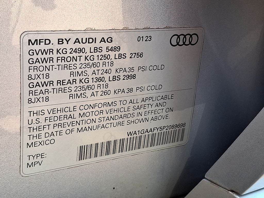 2023 Audi Q5 45 S line Premium quattro